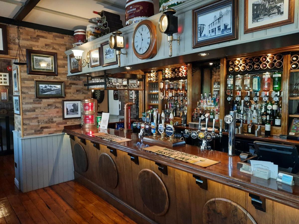 The Labouring Man Hotel Coldwaltham Kültér fotó