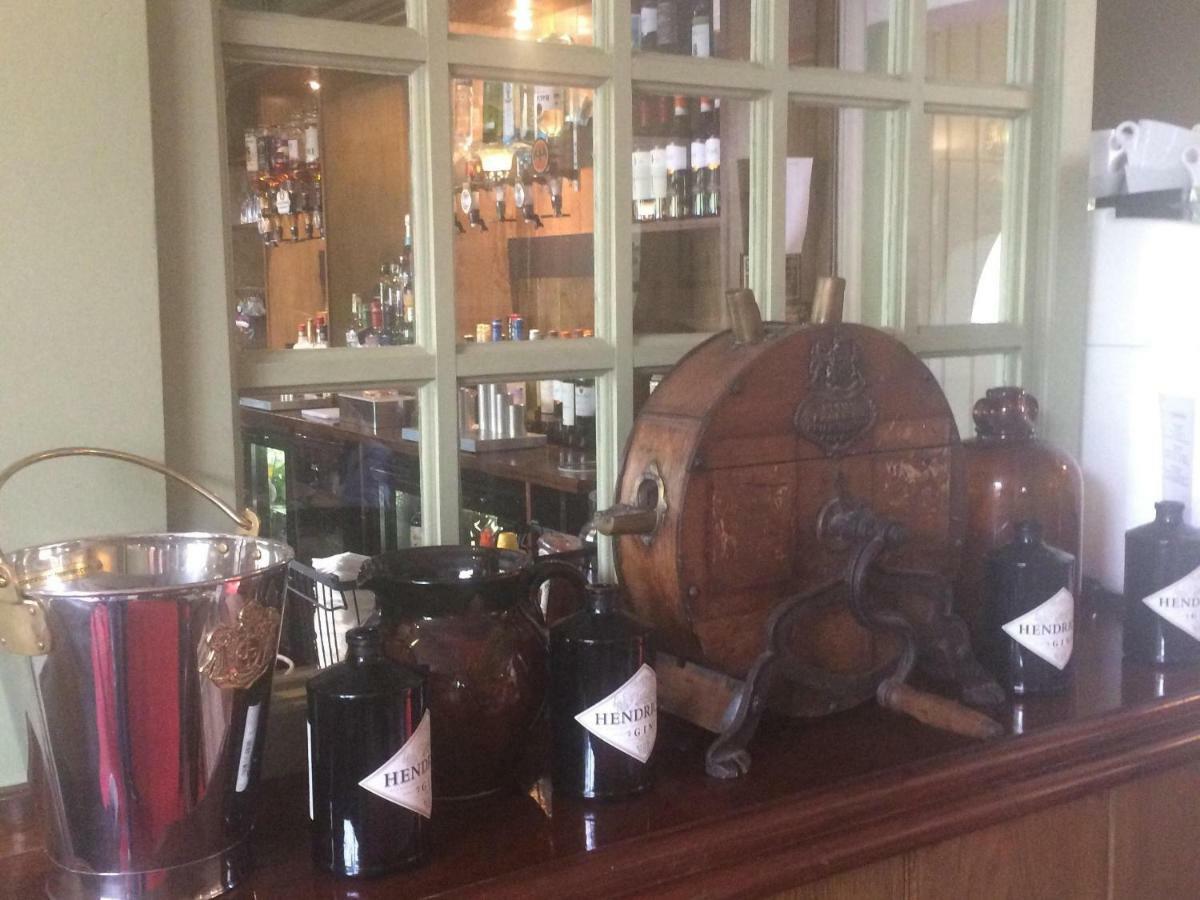 The Labouring Man Hotel Coldwaltham Kültér fotó